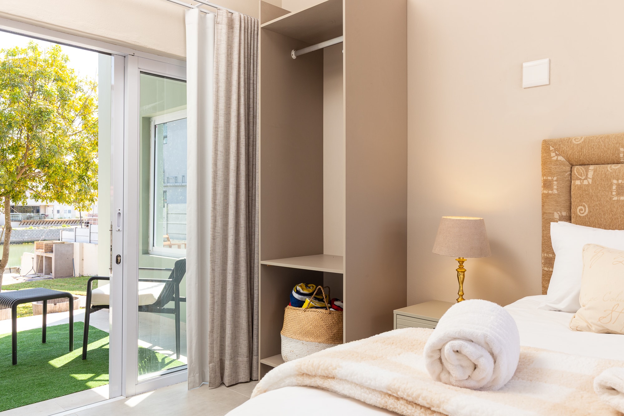 Modern bedroom with garden view