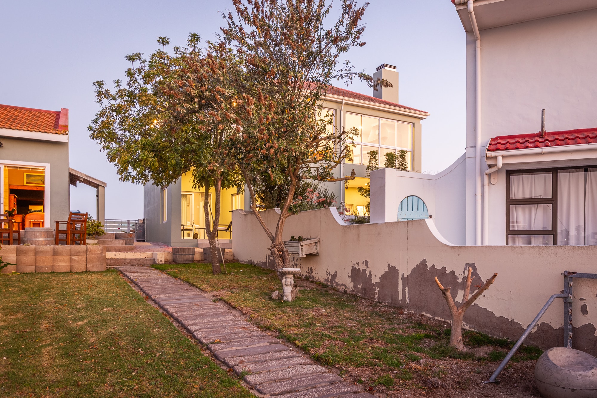 Modern houses with courtyard garden pathway